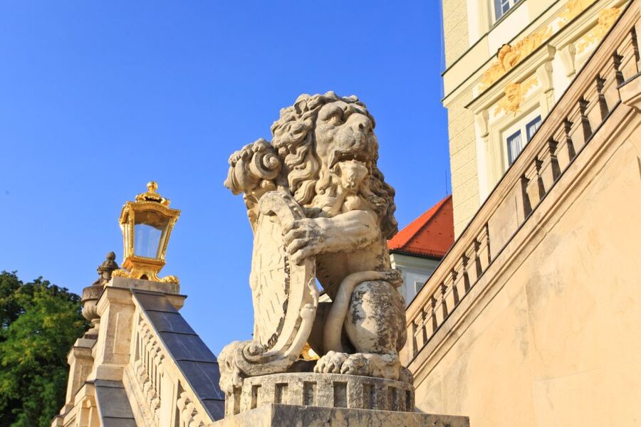 Munich: Nymphenburg Palace Skip-the-Line Private Guided Tour - Adding private transport with the 3-hour option