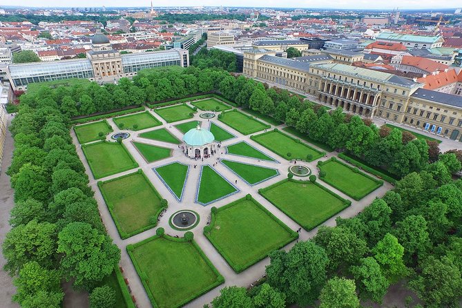 Munich: Residenz Palace, Museum and Treasury Private Tour - Guide quality and the value of a private group