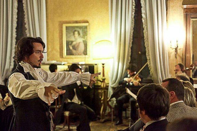 Musica a Palazzo 'Traveling Opera' Performance in Venice - The Palace Setting Has Real Benefits and Real Limits