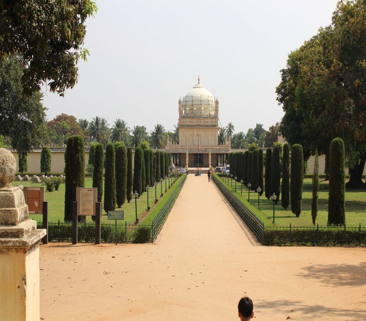 Mysore: 2-Day Palace and Gardens Tour from Bangalore - Gumbaz, Ranganathaswamy Temple, and the Tipu Sultan Mosque