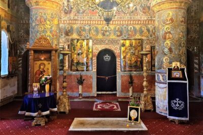 Mystical Monasteries, Dracula’s Tomb and Mogosoaia Lake Palace – Private Tour