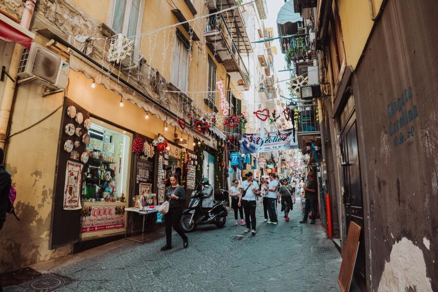 Naples: Royal Palace and Monumental Area Small Group Tour - From the Fountain of Neptune to Naples’ grand center