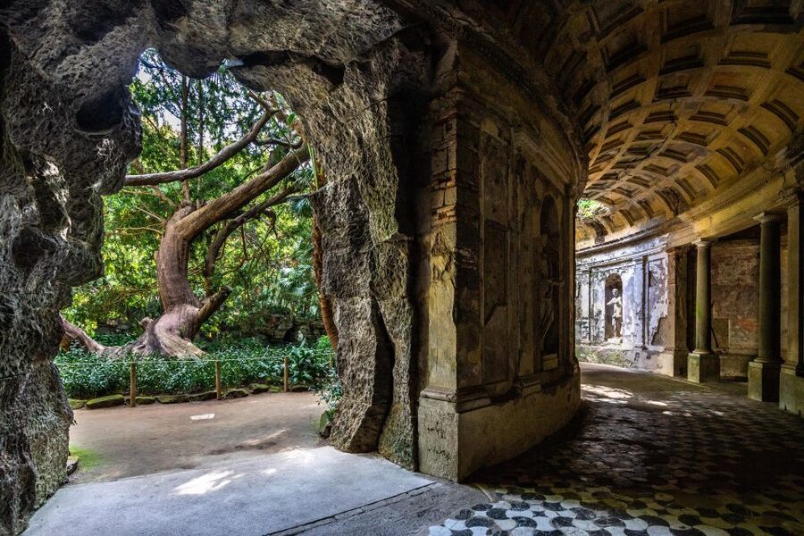 Naples: Royal Palace of Caserta Private Tour Options - Getting from Naples to Caserta