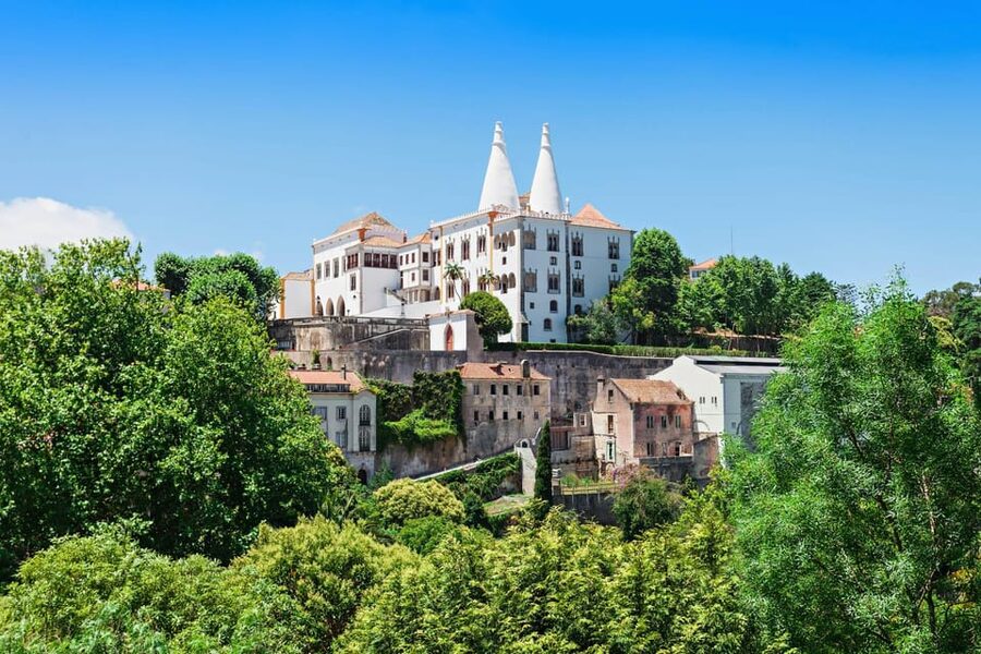 National Sintra Palace E-Ticket and Audio Guide - The Manueline Room, Central Patio, and Grotto Baths