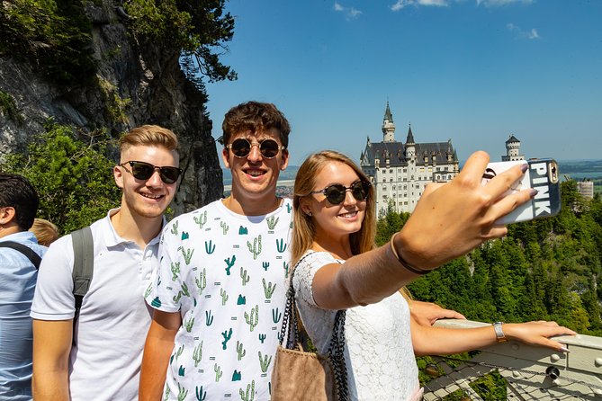 Neuschwanstein & Linderhof Castle-Fairytale Day Tour from Munich - Linderhof Castle: the compact royal surprise
