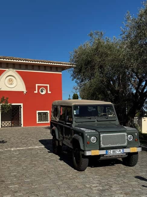 Nice : Wine Tasting at a Historic Château in a Land Rover ! - The shop, gardens, and factory-price purchases
