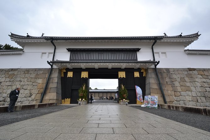 Nijo Castle and Imperial Palace Visit with Guide - The transfer by public transportation