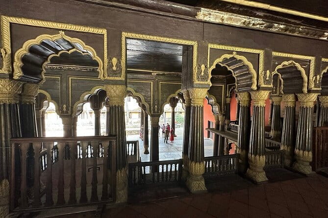 Old Bangalore Historical Walk thro Palace, Temples, Fort & Market - Kote Venkataramana Temple, next to the palace