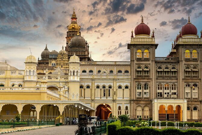 Old Bangalore Historical Walk thro Palace, Temples, Fort & Market - What the $22.38 price really buys you