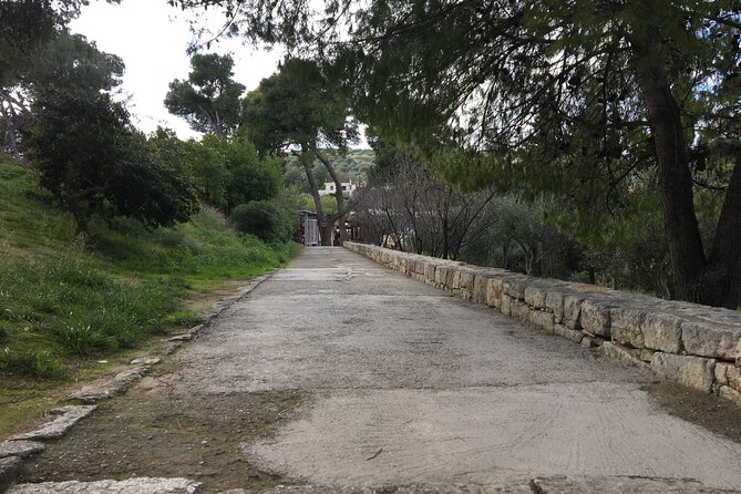 Palace of Knossos - Early Morning Ticket and avoid crowds - The value of a small group