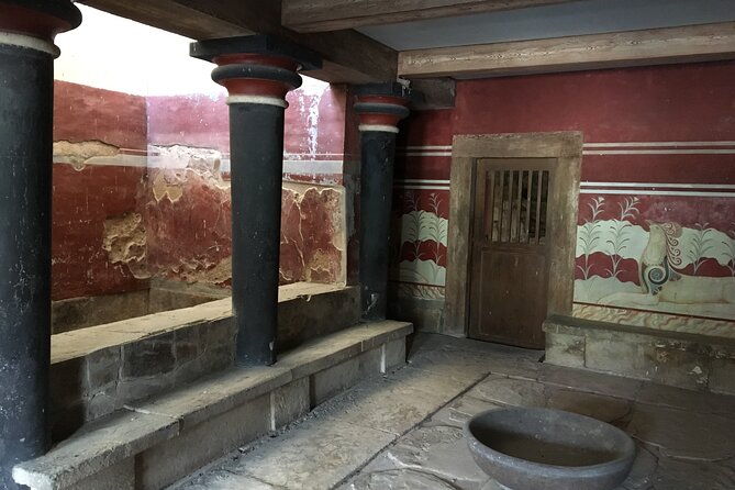 Palace of Knossos - Early Morning Ticket and avoid crowds - Getting there from Heraklion and beyond