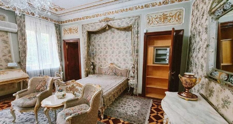 Palace of the Parliament, Village Museum & Ceaușescu Mansion - Should you book it?