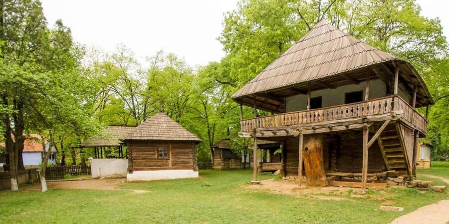 Palace of the Parliament, Village Museum & Ceaușescu Mansion - FAQ