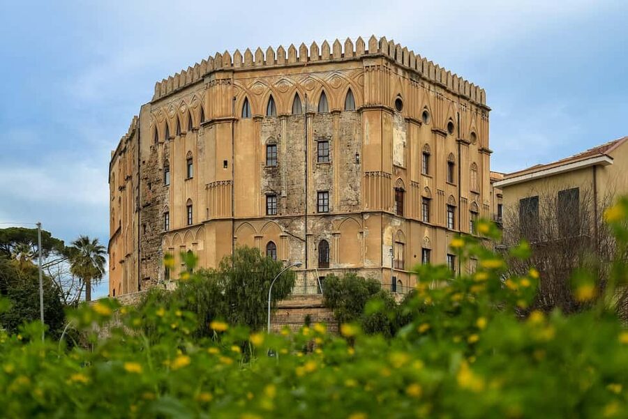 Palatine Chapel & Norman Palace Tour in Palermo with ticket - Santa Caterina, the Cathedral, and Palermo’s central squares