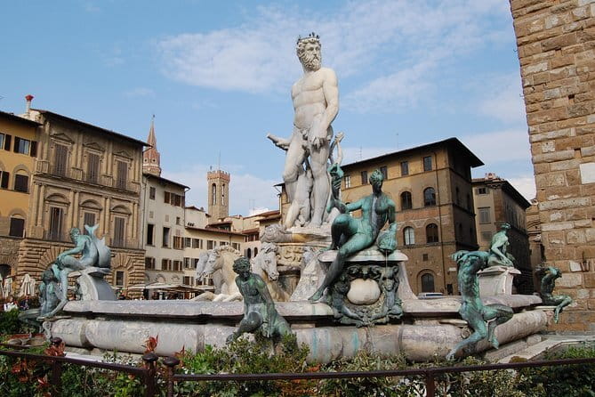 Palazzo Vecchio Morning Guided Tour - Small Group - Finding Vasari’s mysterious clues