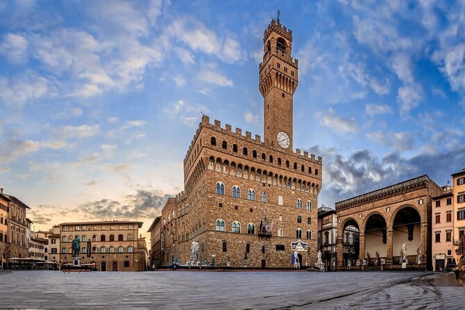 Palazzo Vecchio, Palazzo Pitti and Boboli gardens private tour - Four hours and the private format