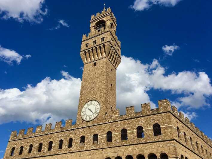 Palazzo Vecchio Secret Passages Tour & Lunch or "Gelato" - Passing through the door behind the painting
