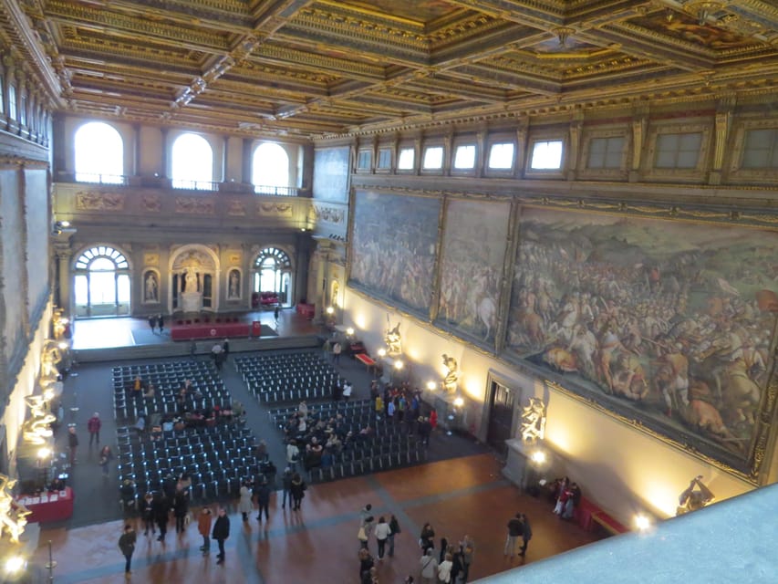 Palazzo Vecchio Secret Passages Tour & Lunch or "Gelato" - Climbing the Duke Gualtieri stairway
