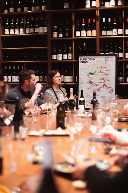 Paris: O Chateau's Wine Tasting Dinner - How the 90-minute dinner unfolds