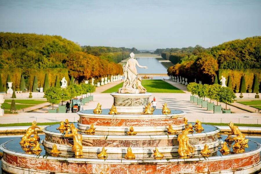 Paris: Palace of Versailles Private Tour with Transportation - What the private guide adds