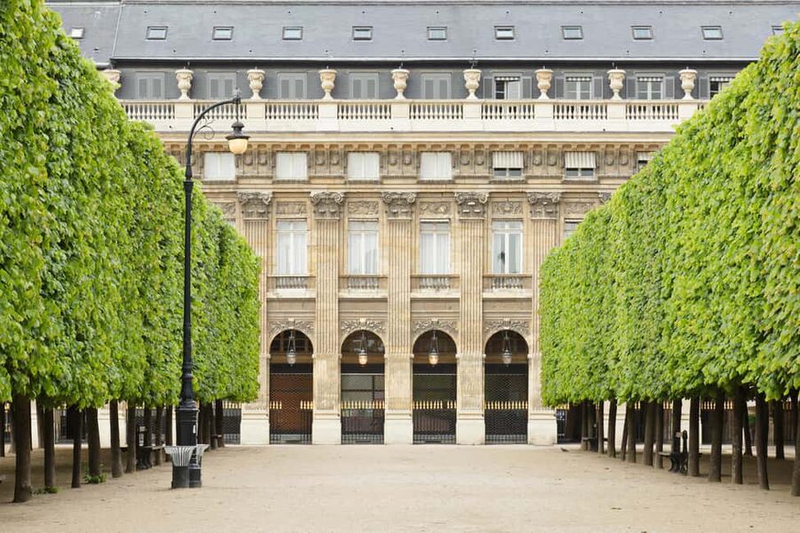 Paris: Royal Palais, Tuileries and D'Orsay Tour - Palais Royal: royal courtyards and modern columns