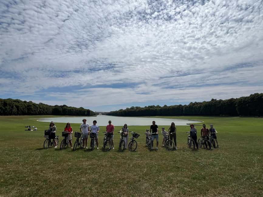 Paris: Versailles Golf Cart & Bike Tour with Palace Entry - Biking beside the Grand Canal