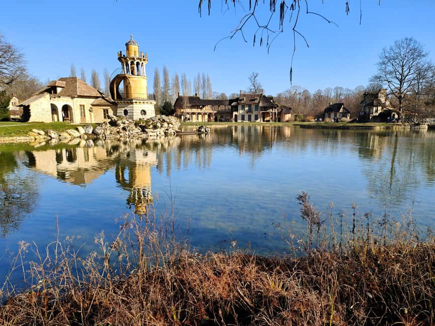 Paris: Versailles Palace and Queen Hamlet E-Bike Tour - Marnes-la-Coquette and the shaded forest route