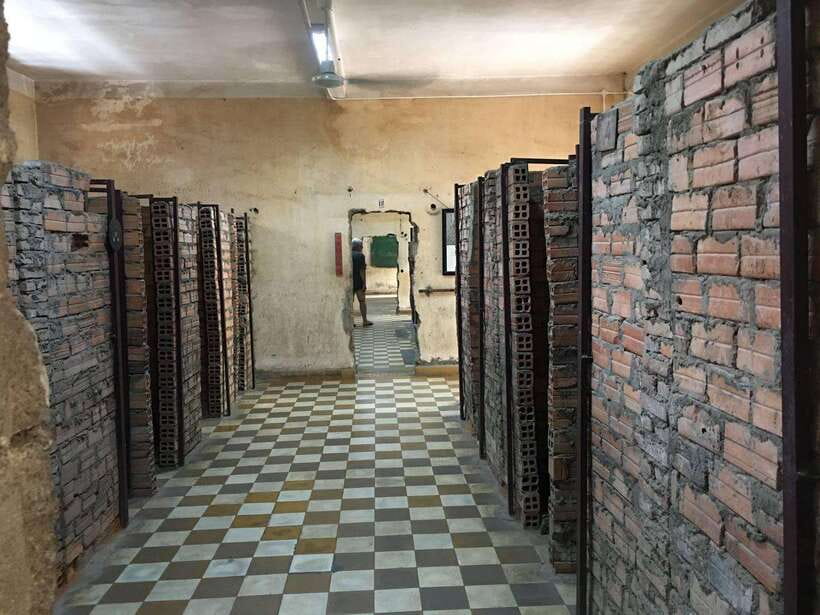 Phnom Penh: Full-Day City Tour with Royal Palace & Killing … - Who should book this experience