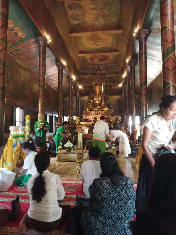 Phnom Penh: Royal Palace, S21, Killing Fields & More Tour - Royal Cambodia in one concentrated stop