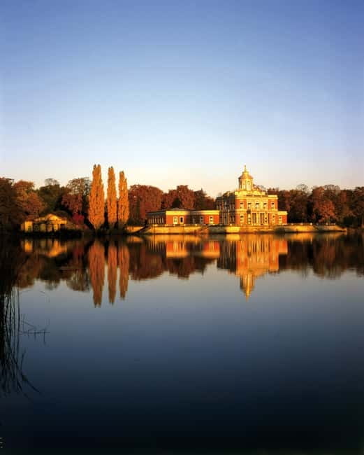 Potsdam: 5-Hour-Tour "Parks & Palaces" from Berlin by VW-Bus - Key points at a glance