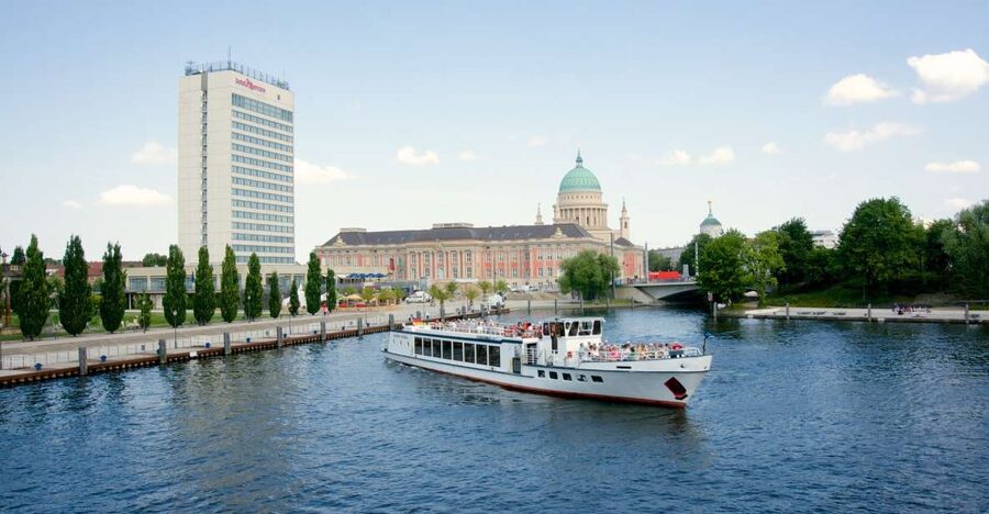 Potsdam: Palace Tour by Boat - Why Potsdam looks best from the Havel