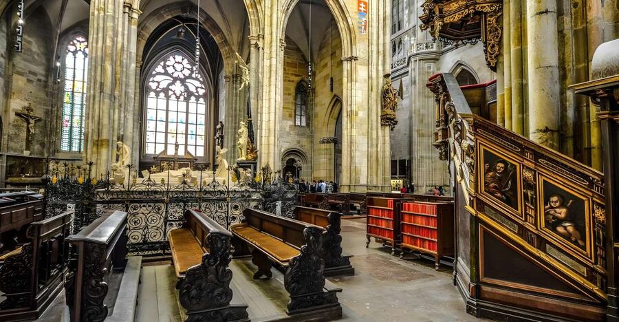Prague Castle: Royal Palace, Cathedral, and Golden Lane Tour - The tram ride and the climb to the castle