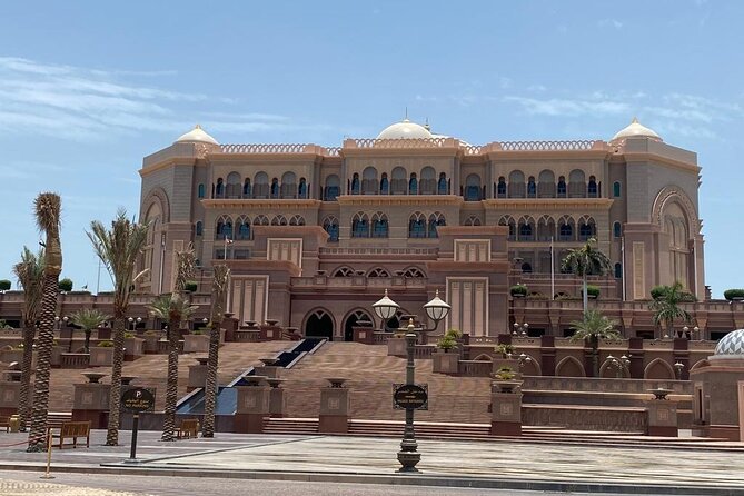 Private Abu Dhabi City Tour with Emirates Palace, Grand Mosque - A private Abu Dhabi day from Dubai