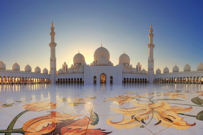 Private Abu Dhabi City Tour with Emirates Palace, Grand Mosque - Sheikh Zayed Grand Mosque: the main event