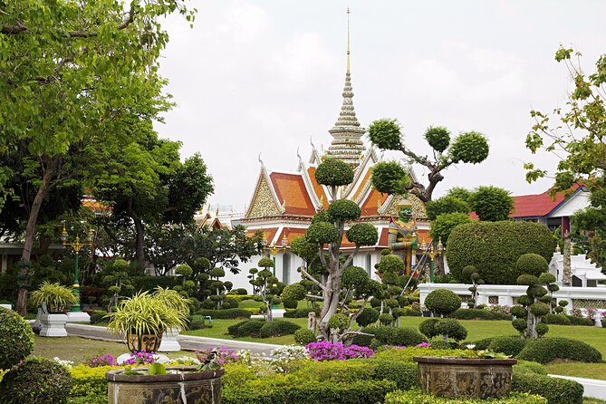 Private Bangkok City Tour One Day With The Grand Palace - Wat Pho and the reclining Buddha