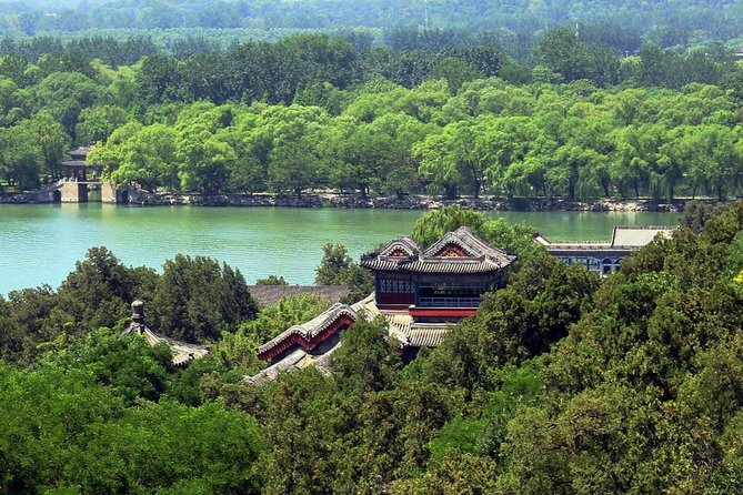 Private Beijing Day Tour : Summer Palace And Temple of Heaven - A silk factory visit with a look at the craft