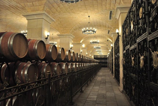 Private Changyu Chateau Wine Tasting Tour and Mutianyu Great Wall Visit - How the timing affects your experience