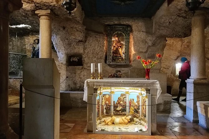 Private Day Tour: Jericho, Mount of Temptation, Hisham's Palace and Bethlehem - Entering Bethlehem’s Church of the Nativity