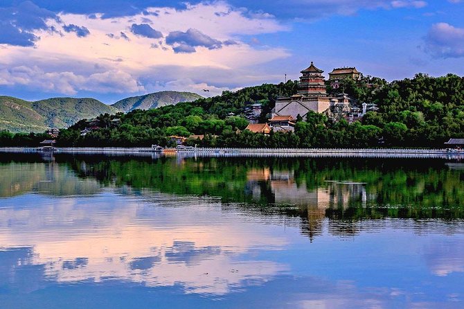 Private Day Tour: Lama Temple, Summer Palace and Hutong Dumpling Lunch - Tea ceremony and the end of the day