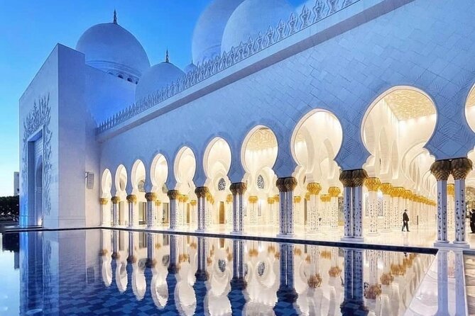 Private Full Day Tour Abu Dhabi City, Grand Mosque & Palace - Marina Mall is the practical lunch break