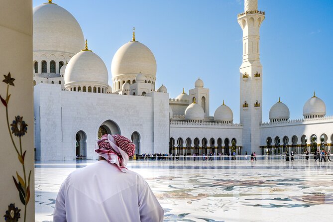 Private Full Day Tour Abu Dhabi City, Grand Mosque & Palace - Yas Mall and Ferrari World: a quick look at Yas Island