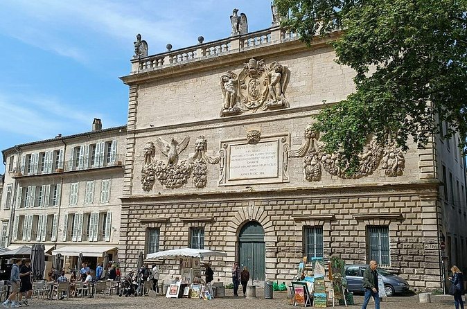 Private Full Day Tour Avignon & Wine Tasting Chateauneuf du Pape - What one included tasting really means