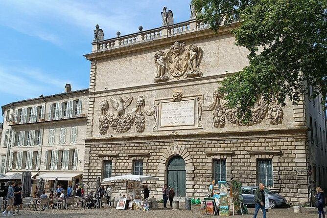 Private Full Day Tour Avignon & Wine Tasting Chateauneuf du Pape - A local-food stop at Les Halles