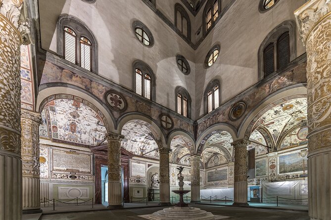 Private Guided Tour of Palazzo Vecchio in Florence - The old map hall and careful time planning