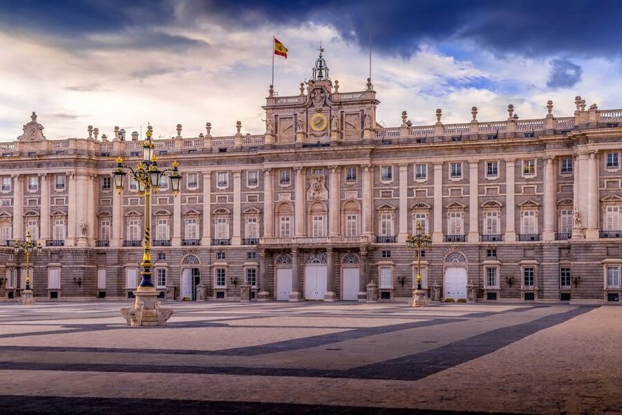 Private guided tour Royal Palace & Royal Collections Gallery - From royal residence to the Royal Collections Gallery