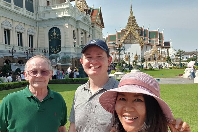 Private Half-Day Bangkok City Tour with The Grand Palace - Wat Pho and the reclining Buddha