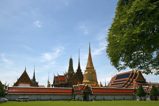 Private Half-Day Bangkok City Tour with The Grand Palace - The guide quality matters more than the car