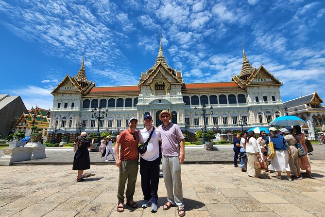 Private Half Day Tour in Bangkok with the Grand Palace - The Amulet Market for a change of pace