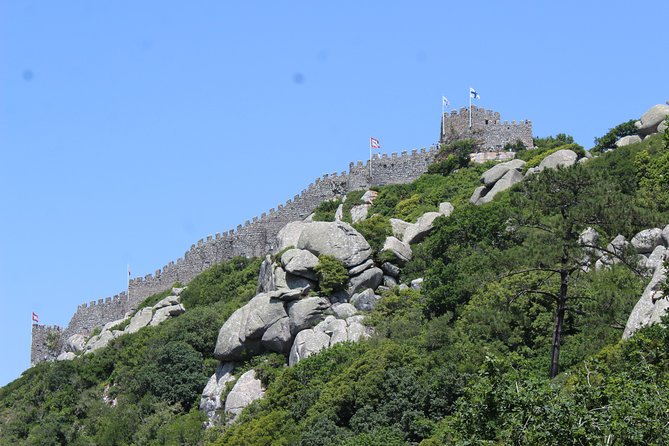 Private Half Day Tour to Sintra and Pena Palace from Lisbon - Crowds, road closures, and the limits of a short tour