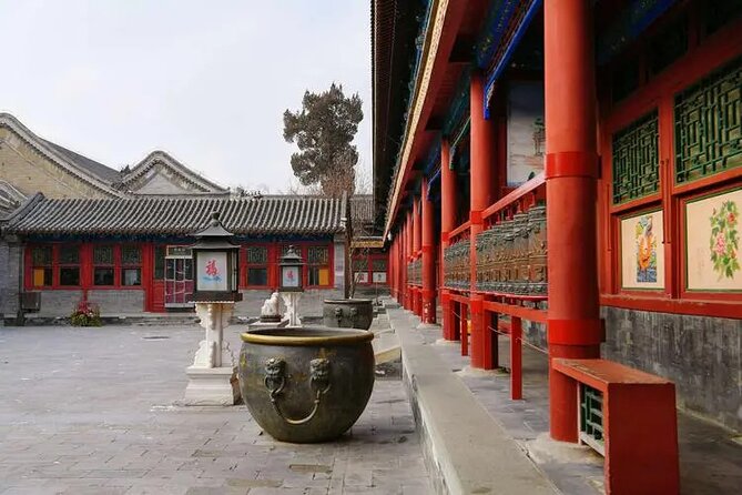 Private Hutong Tour: Prince Gong's Palace, Drum & Bell Tower - Walking the Shichahai hutongs